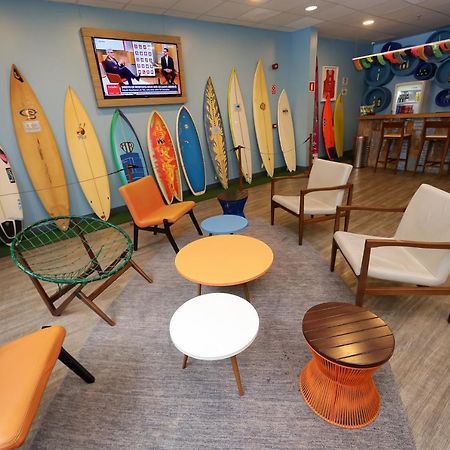 Delphin Surf Hotel Гуаружа Экстерьер фото