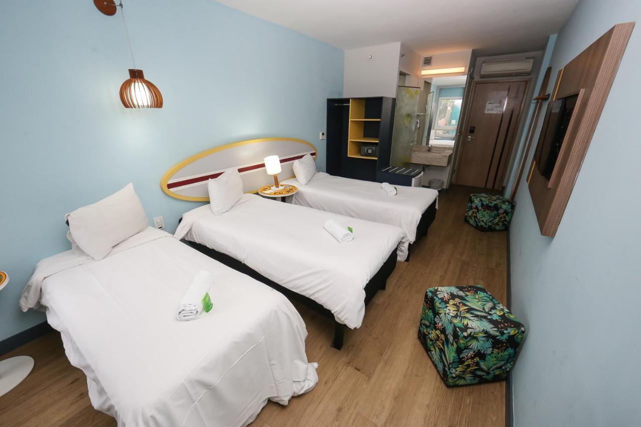 Delphin Surf Hotel Гуаружа Экстерьер фото