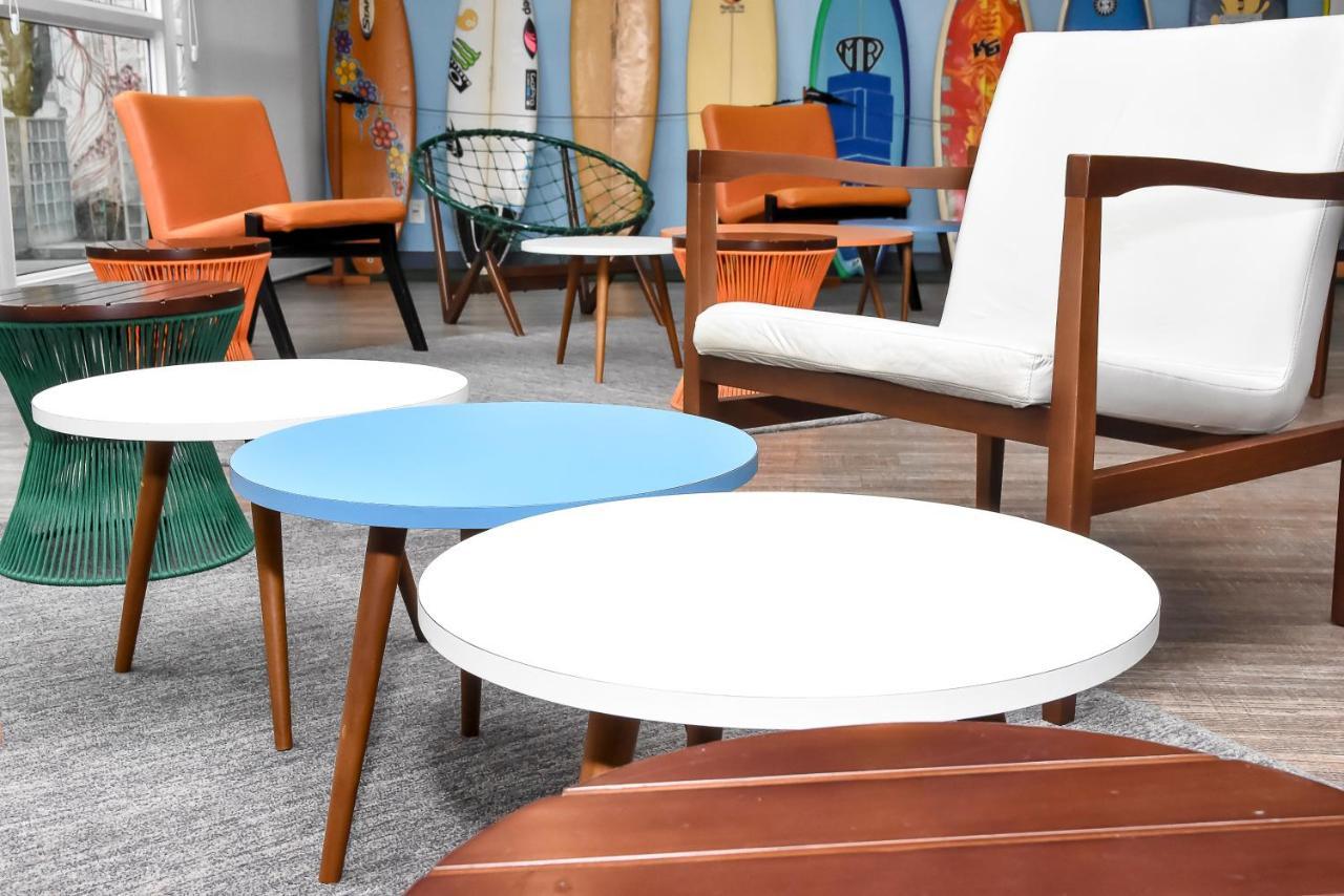 Delphin Surf Hotel Гуаружа Экстерьер фото