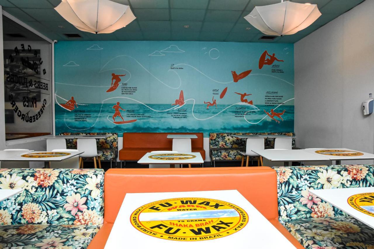 Delphin Surf Hotel Гуаружа Экстерьер фото